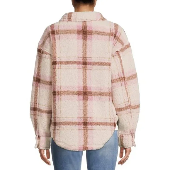 LAST CHANCE Ultra soft Plaid Printed Faux Sherpa Shacket - Picture 2 of 10